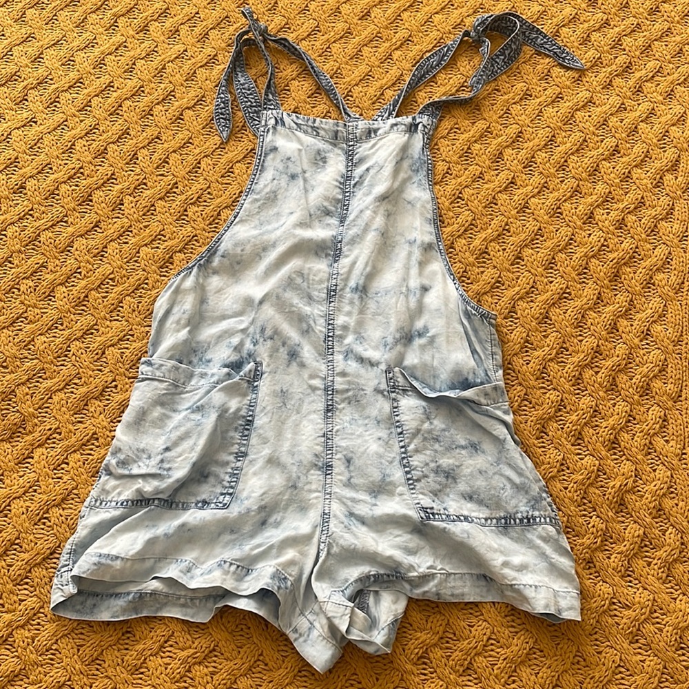 Light weight overalls